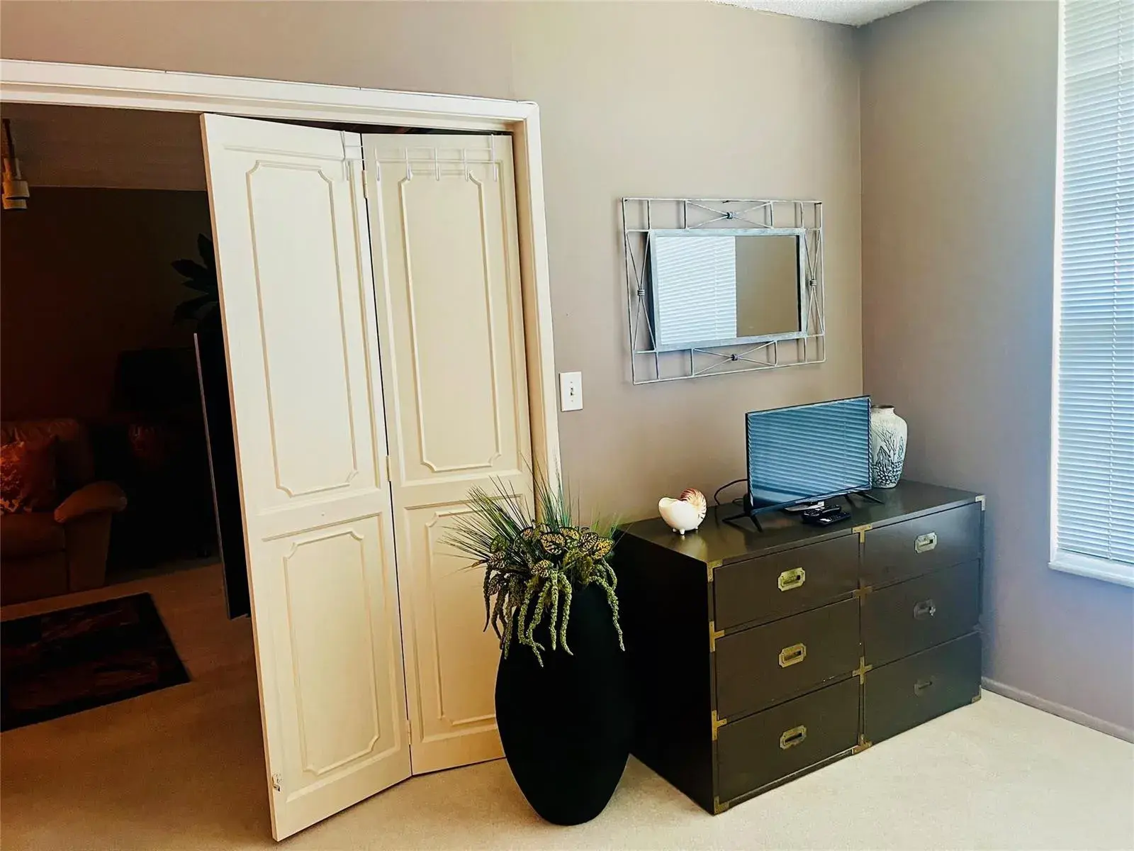 605 Oaks Drive # 1009, Pompano Beach FL 33069