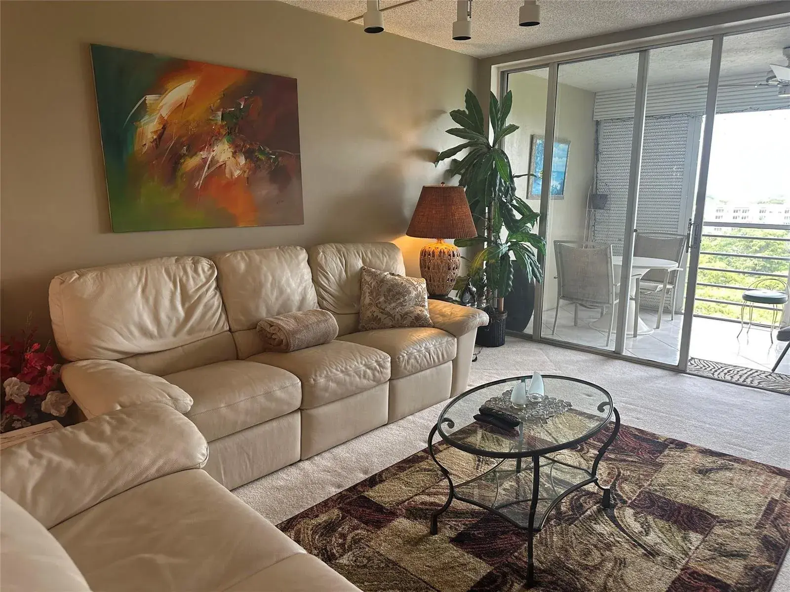 605 Oaks Drive # 1009, Pompano Beach FL 33069