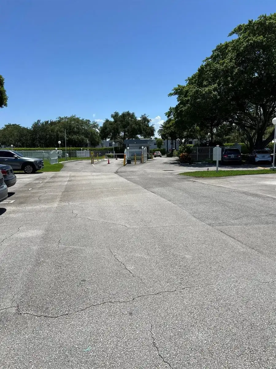 480 Executive Center Drive # 2d, West Palm Beach FL 33401 photo 5