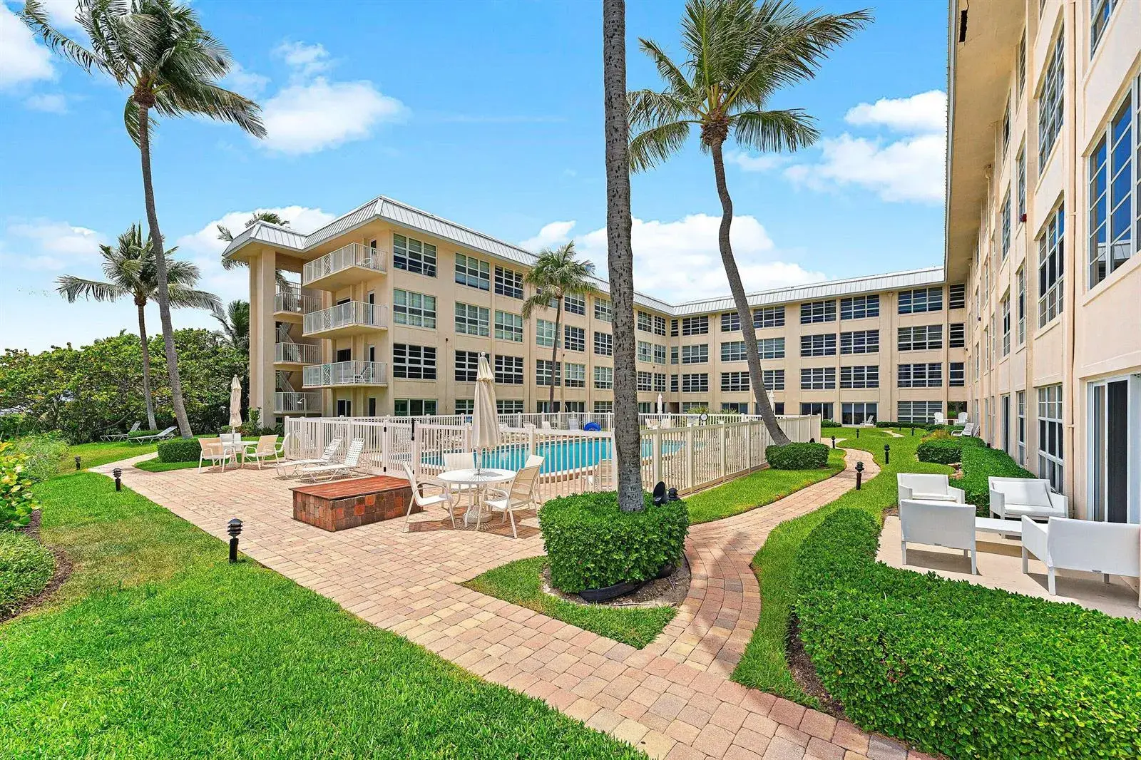 3851 N Ocean Boulevard N # 403, Gulf Stream FL 33483
