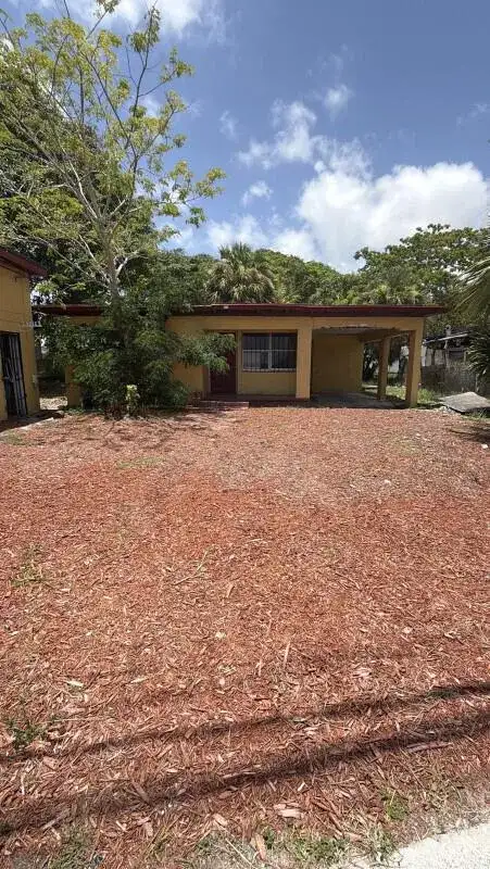 2733 President Barack Obama Highway, Riviera Beach FL 33404 photo 2