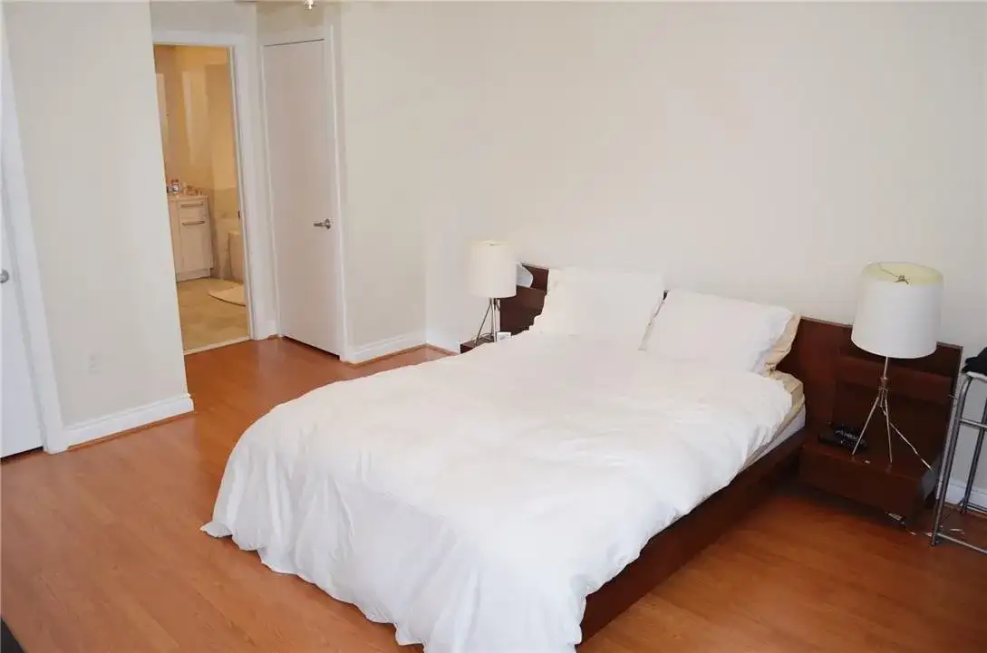 1060 Brickell Avenue # 1617, Miami FL 33131 photo 5