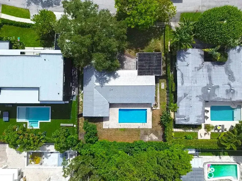 19711 NE 21ST Court, Miami FL 33179 photo 3