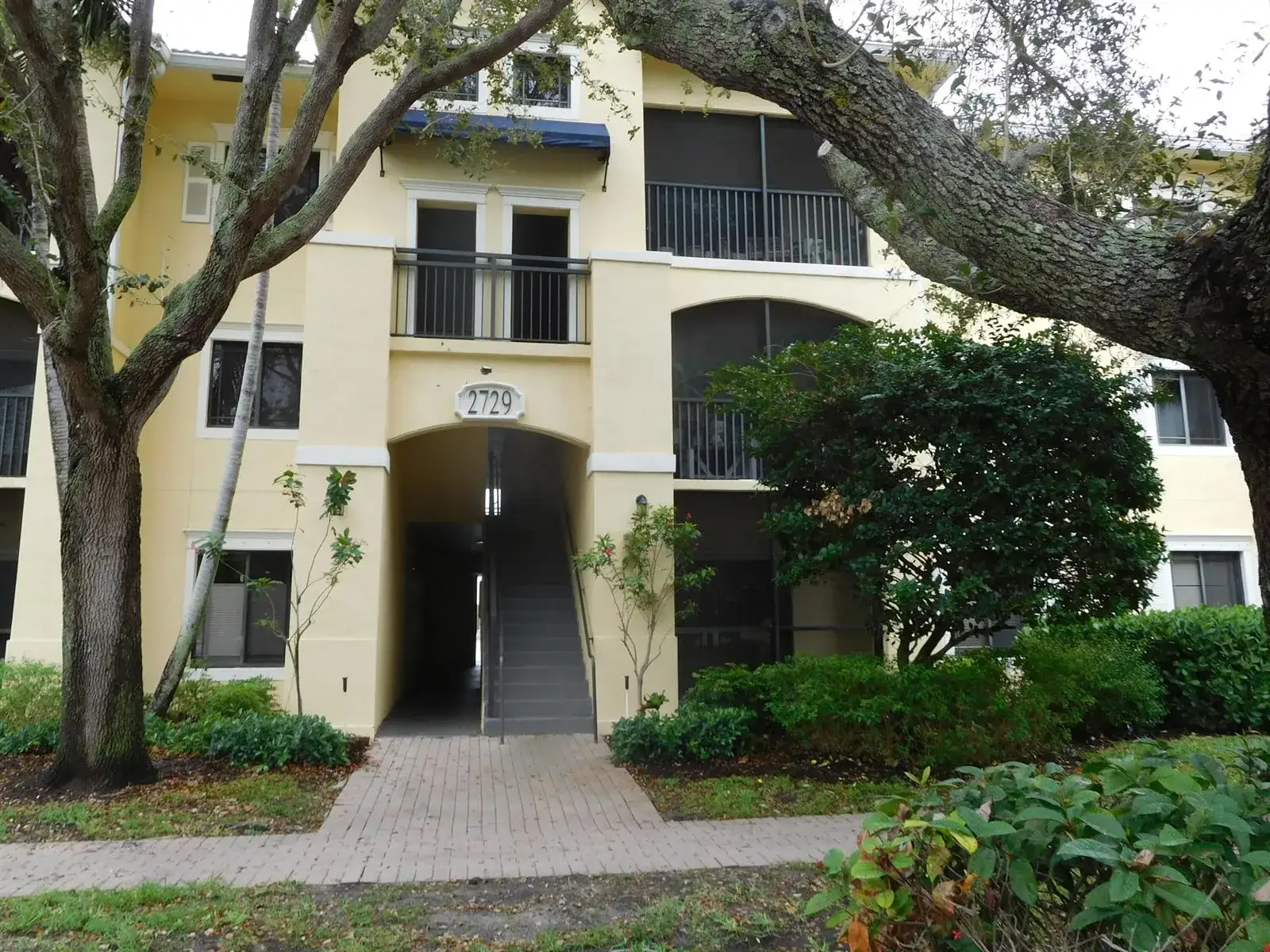 2729 Anzio Court # 102, Palm Beach Gardens FL 33410