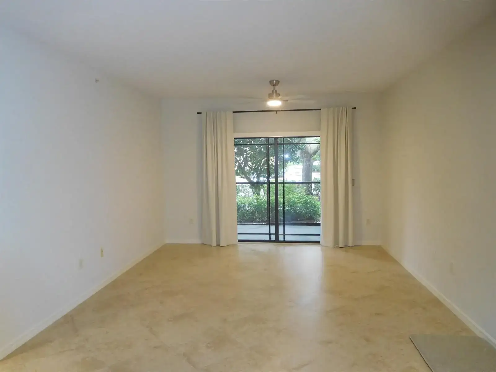 2729 Anzio Court # 102, Palm Beach Gardens FL 33410 photo 4