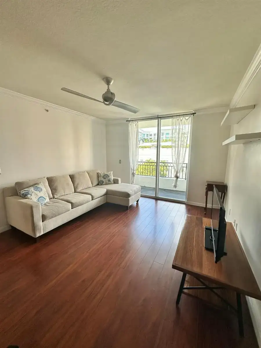 600 S Dixie Highway # 621, West Palm Beach FL 33401 photo 5