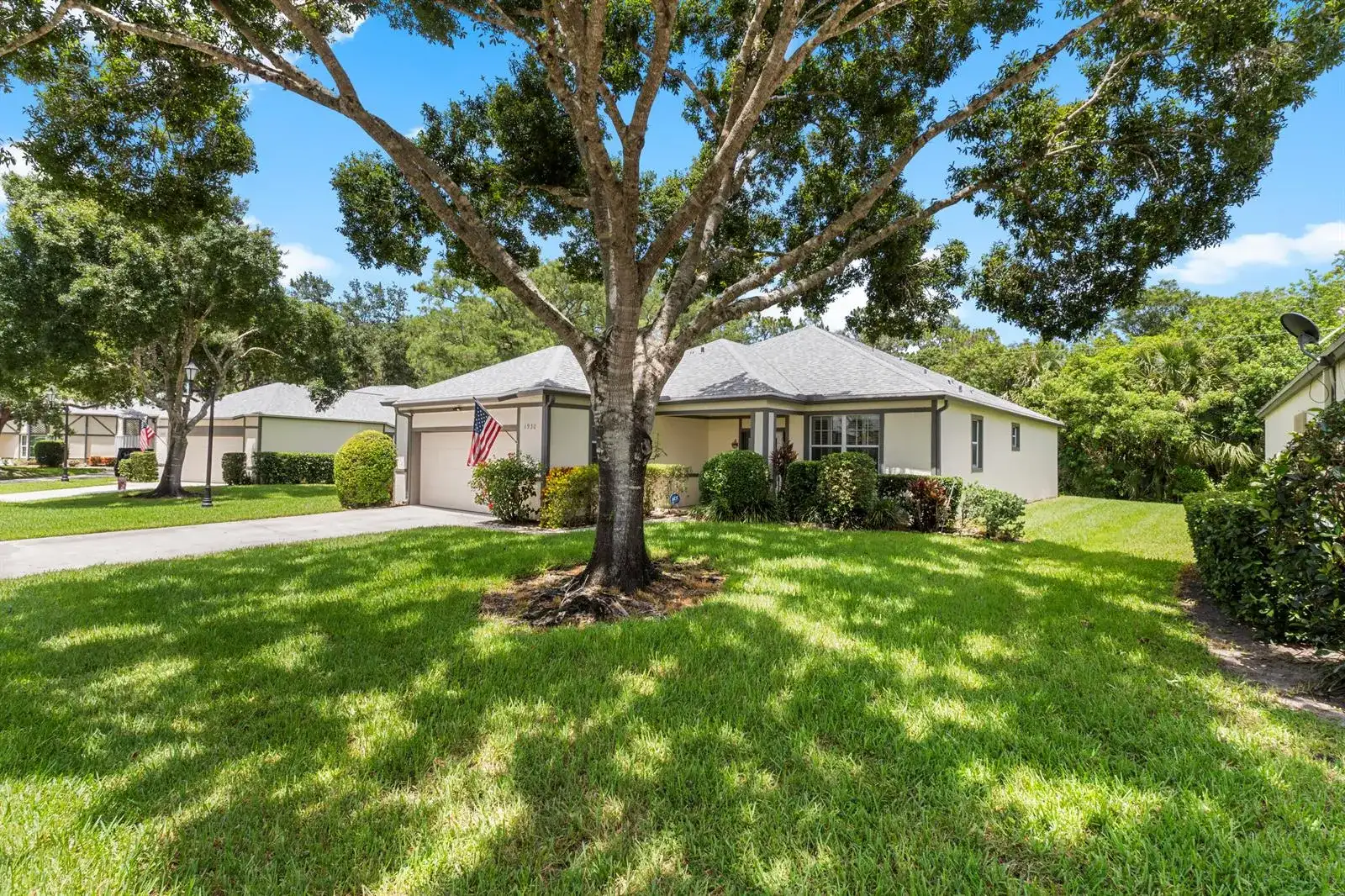 1930 Easthampton Terrace, Vero Beach FL 32966 photo 2