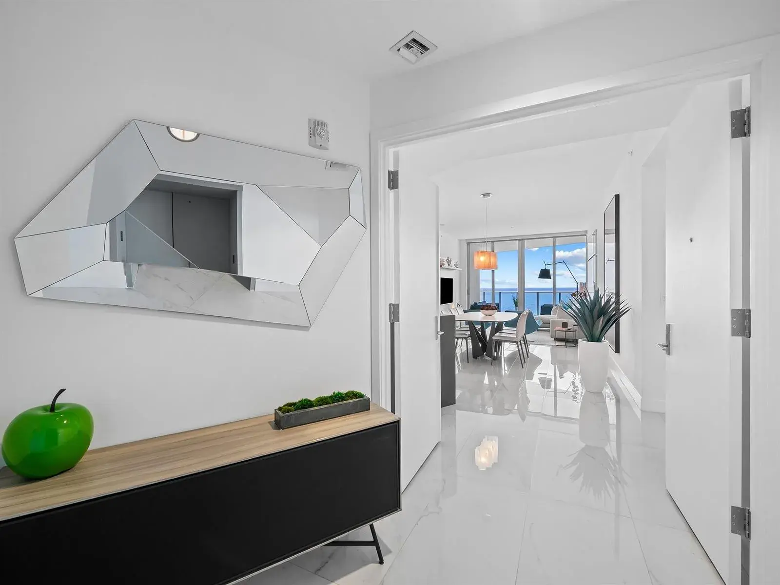701 N FORT LAUDERDALE BEACH Boulevard # 1003, Fort Lauderdale FL 33304