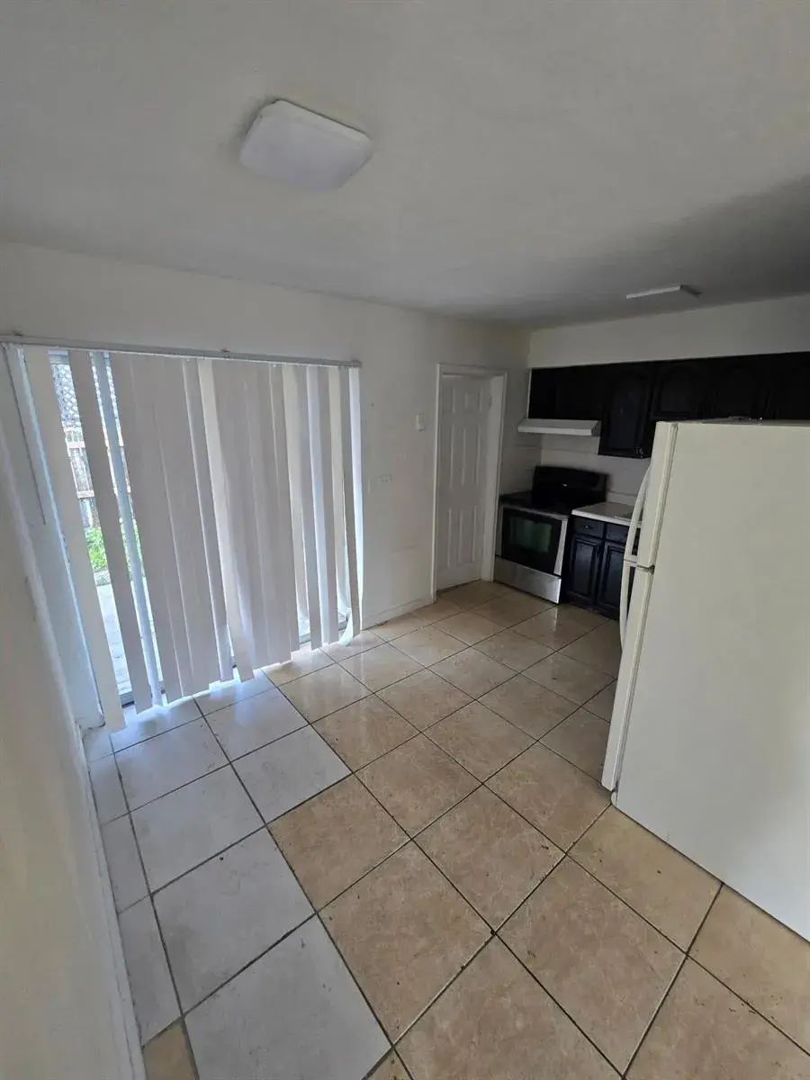 5900 GARFIELD Street, Hollywood FL 33021