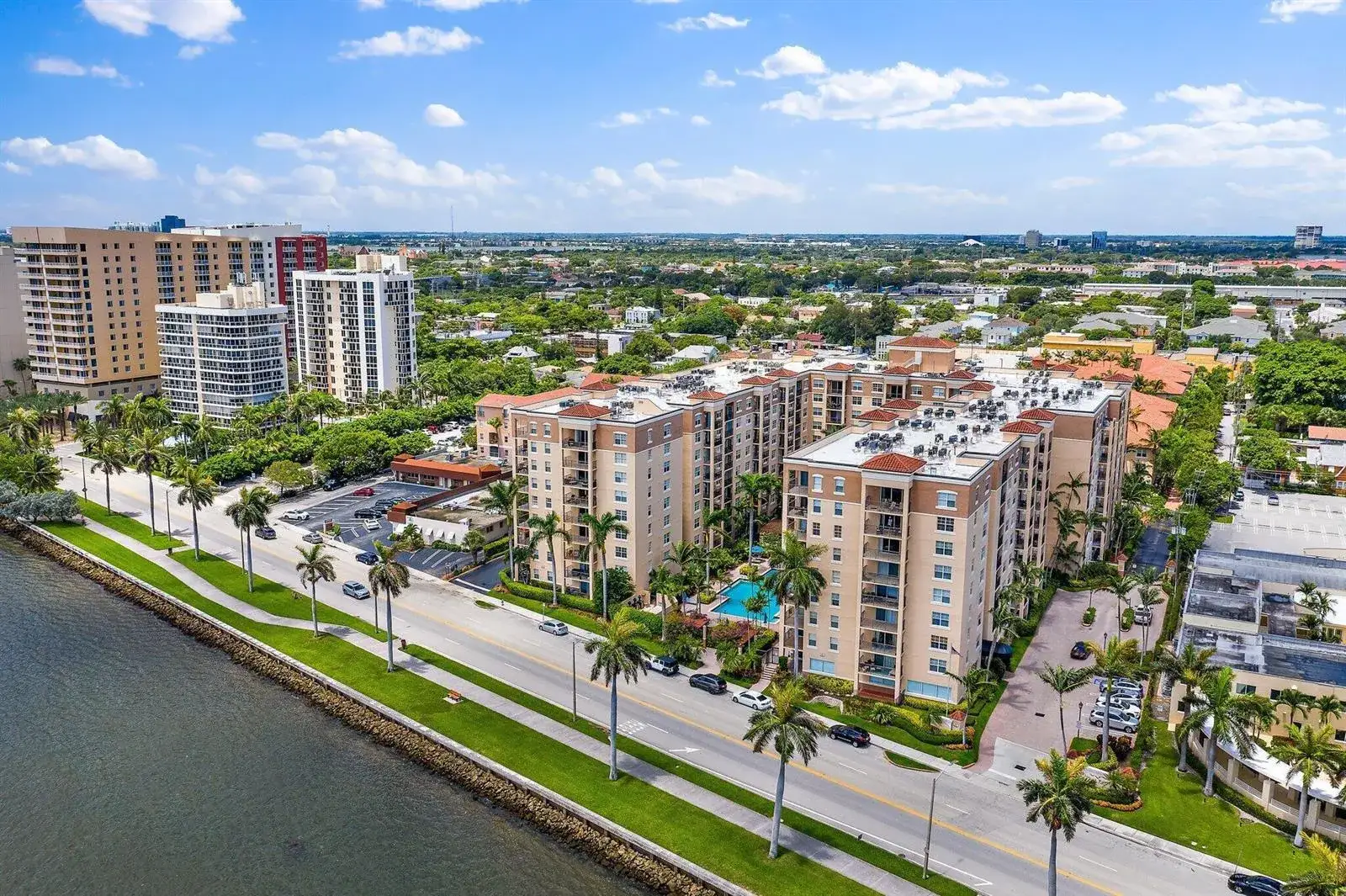 1803 N FLAGLER Drive # 303, West Palm Beach FL 33407
