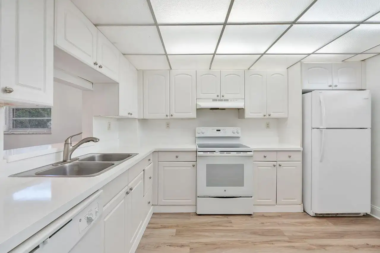 1075 RIVERSIDE Drive # 508, Coral Springs FL 33071 photo 4