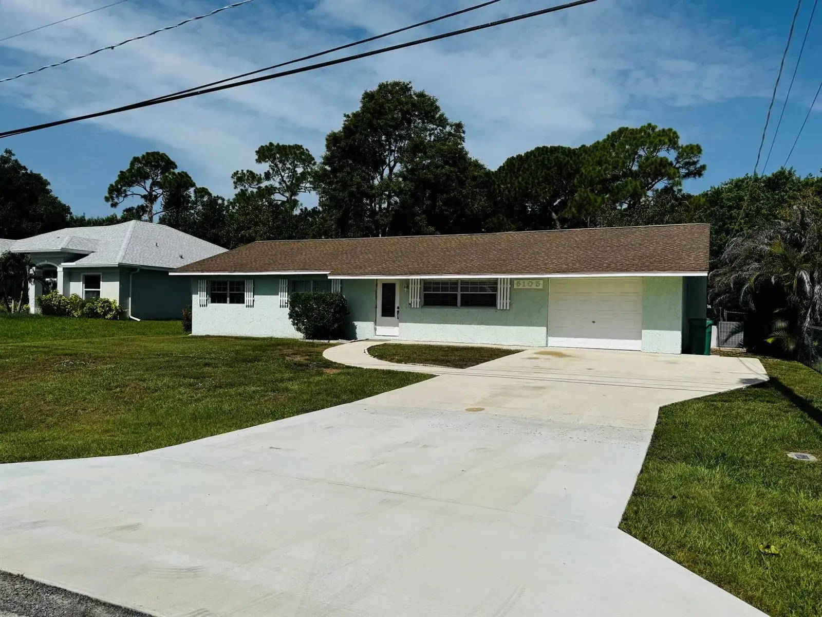 5105 Birch Drive, Fort Pierce FL 34982 photo 2