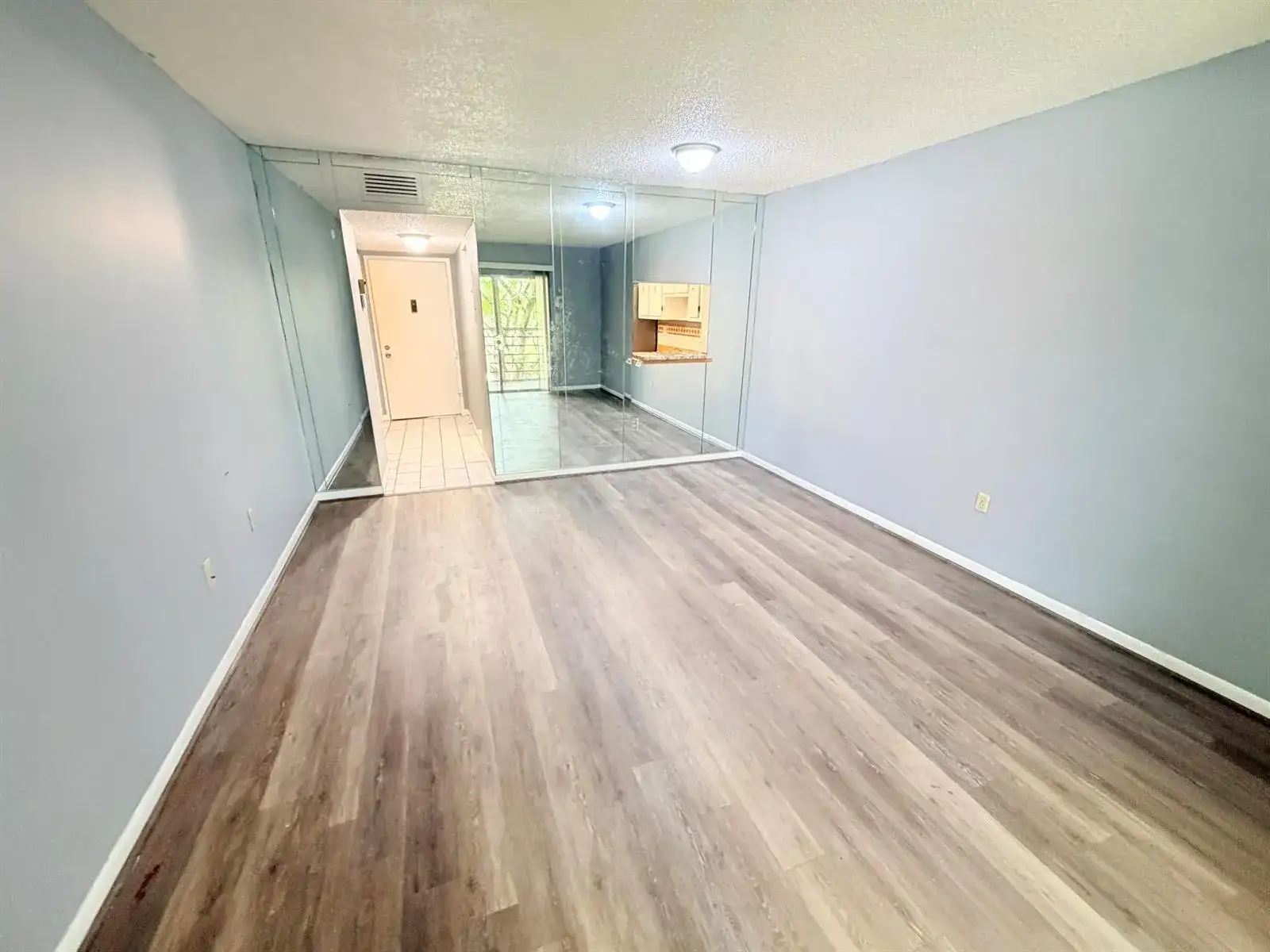 4354 NW 9TH Avenue # 3C, Deerfield Beach FL 33064 photo 3