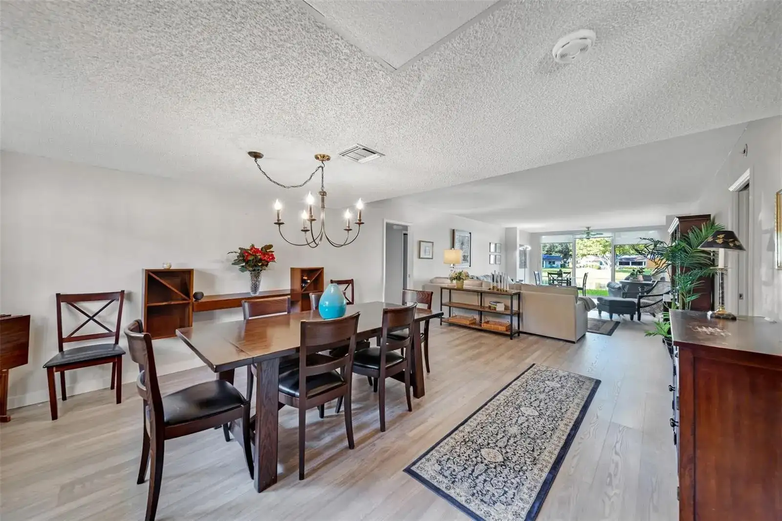 3611 OAKS CLUBHOUSE Drive # 104, Pompano Beach FL 33069 photo 2