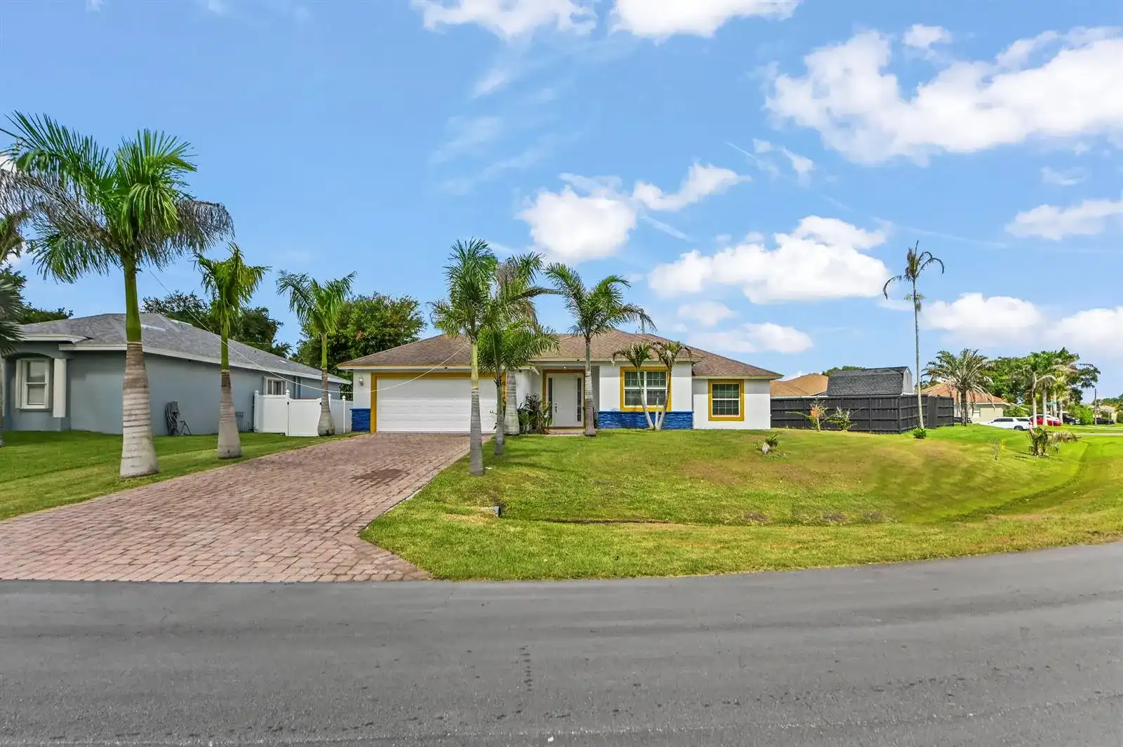 2194 SW SALMON Road, Port St. Lucie FL 34953