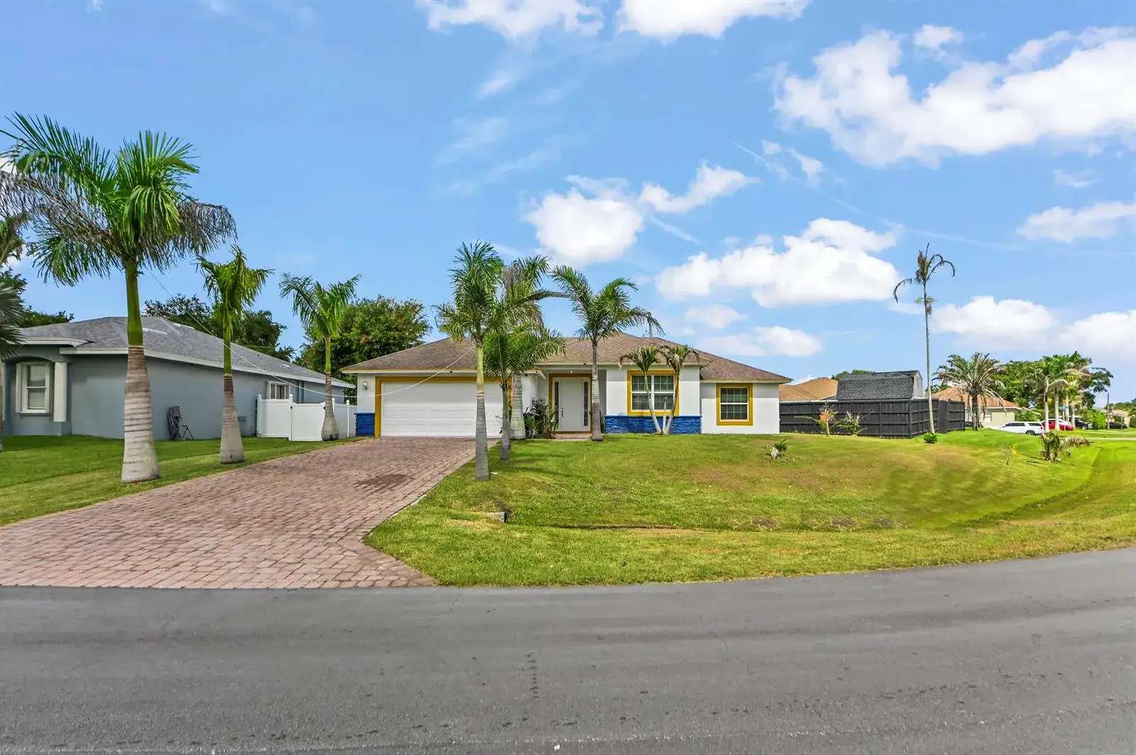 2194 SW SALMON Road, Port St. Lucie FL 34953