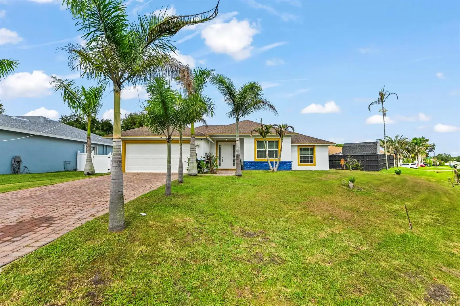 2194 SW SALMON Road, Port St. Lucie FL 34953 photo 2