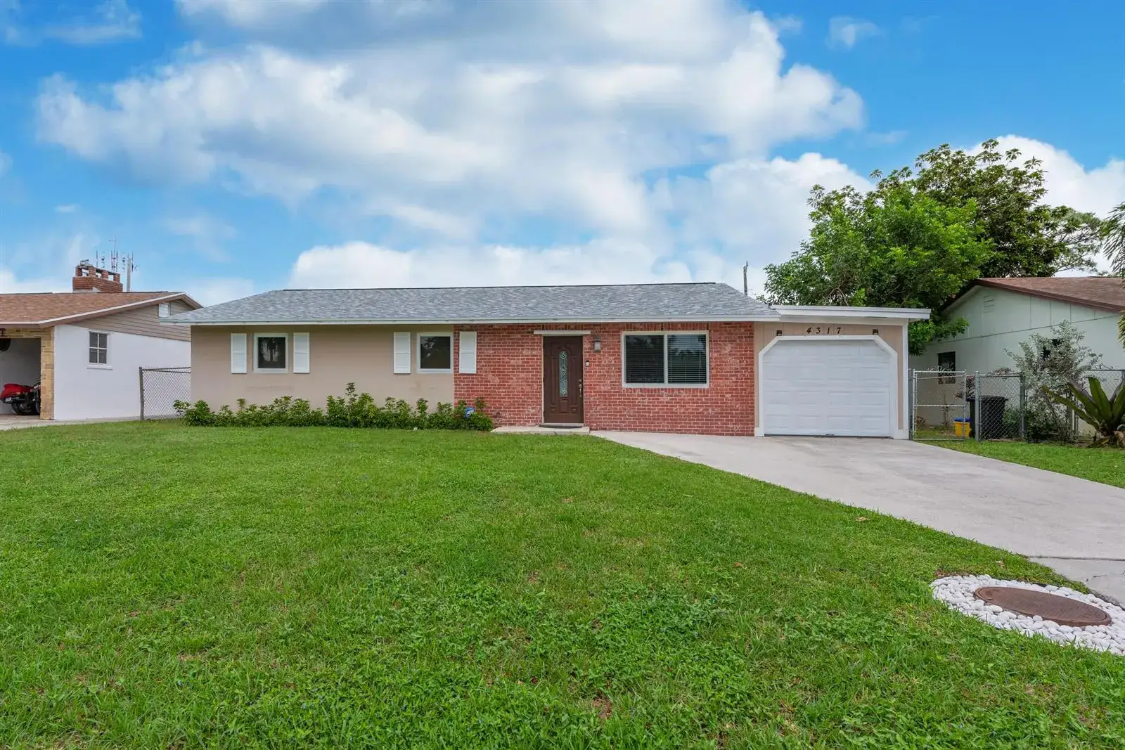 4317 APPLECREST Drive, Palm Beach Gardens FL 33410