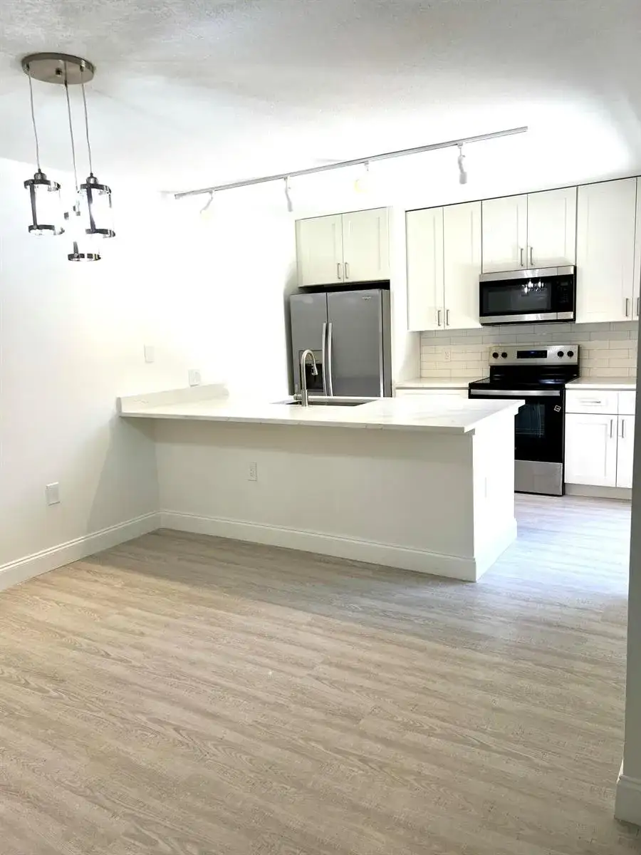 5121 51st Way, West Palm Beach FL 33409 photo 3