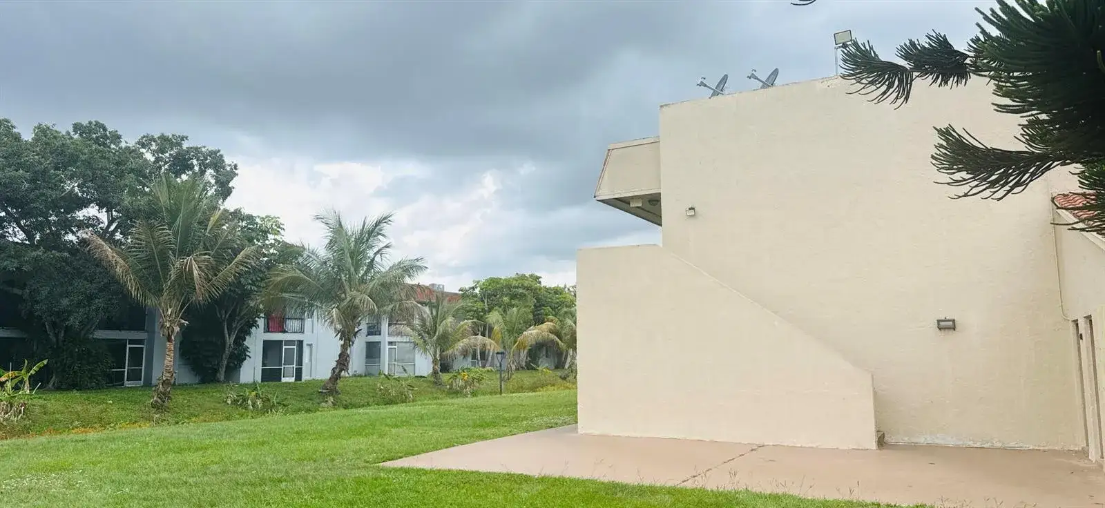 6106 Forest Hill Boulevard # 201, West Palm Beach FL 33415