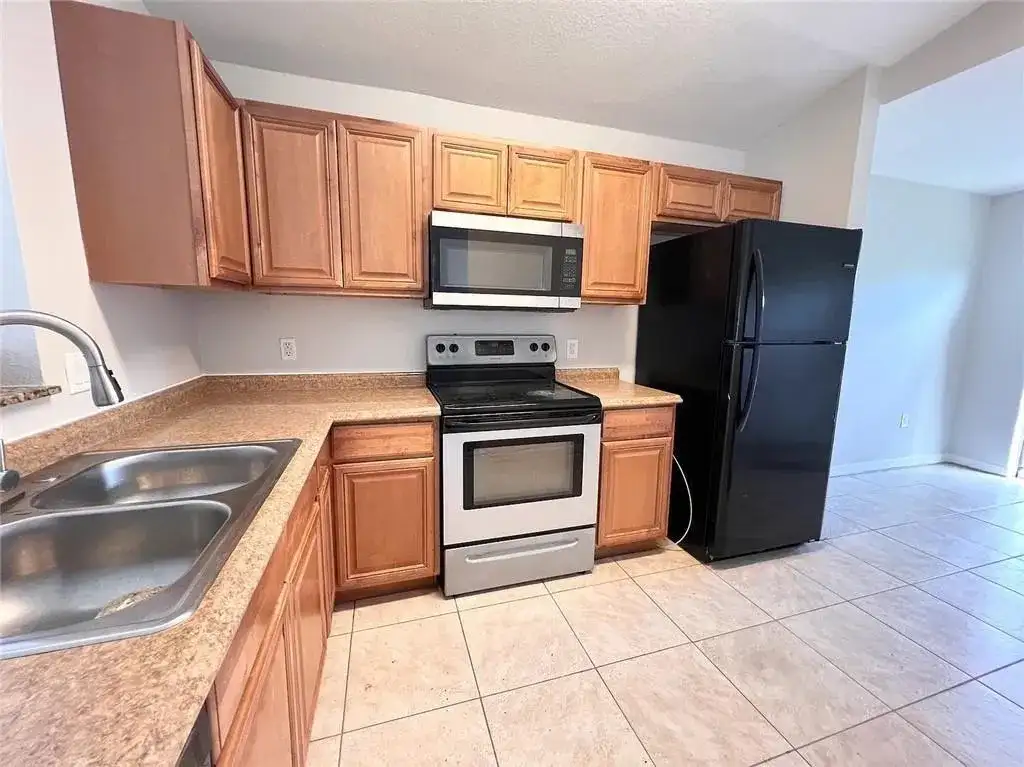 4755 30TH Avenue, Vero Beach FL 32967 photo 2