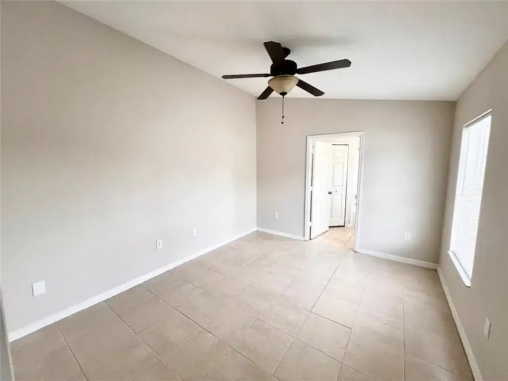 4755 30TH Avenue, Vero Beach FL 32967 photo 5