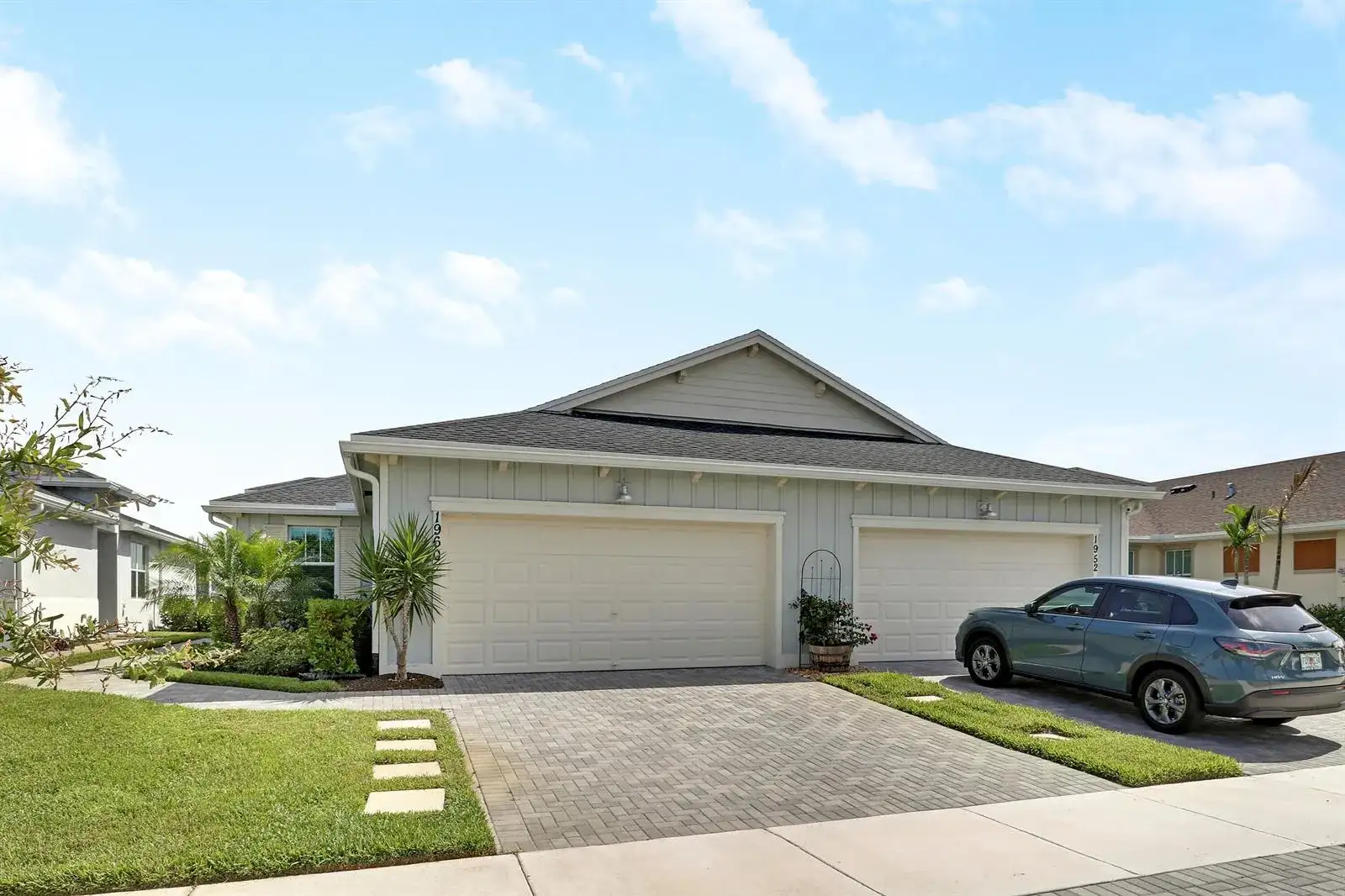 1960 SE Crosswood Way, Port St. Lucie FL 34984 photo 3