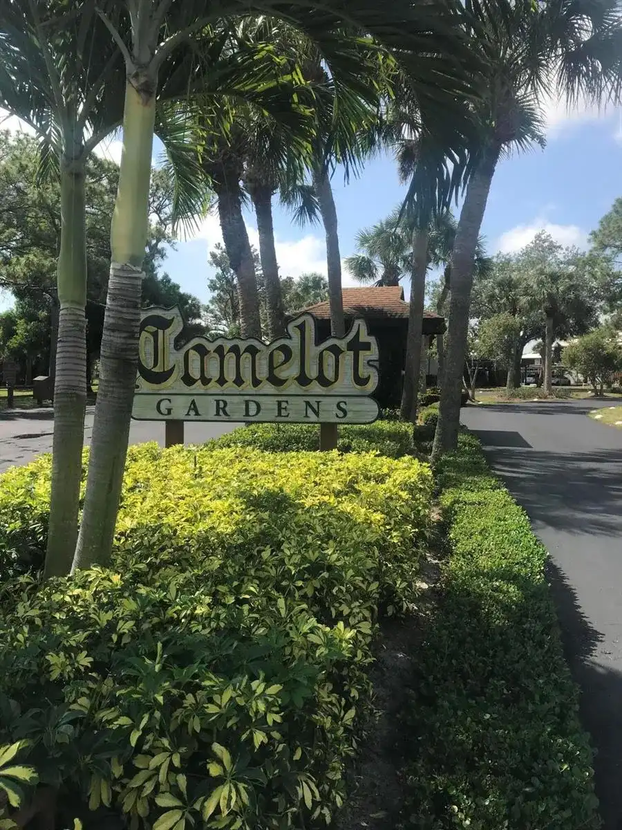 303 SE Castle Court SE # C, Port St. Lucie FL 34952