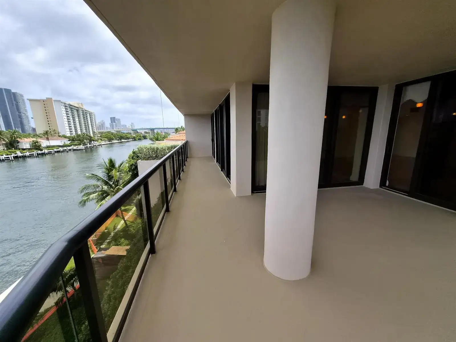 19667 Turnberry Way # 4J, Aventura FL 33180 photo 2