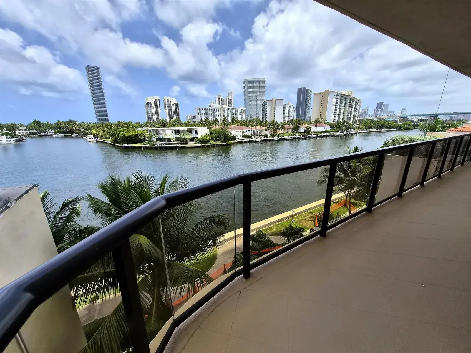 19667 Turnberry Way # 4J, Aventura FL 33180
