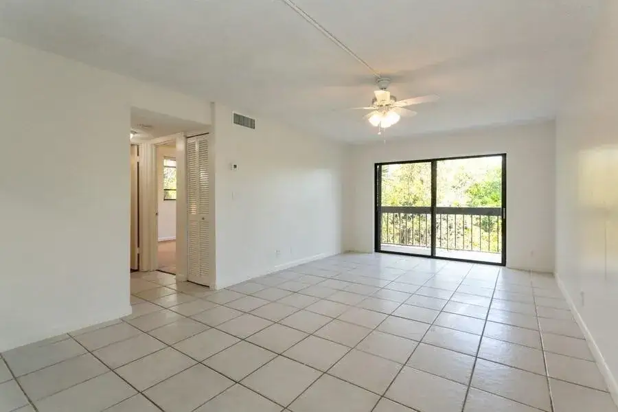 1720 N Congress Avenue # 305, West Palm Beach FL 33401