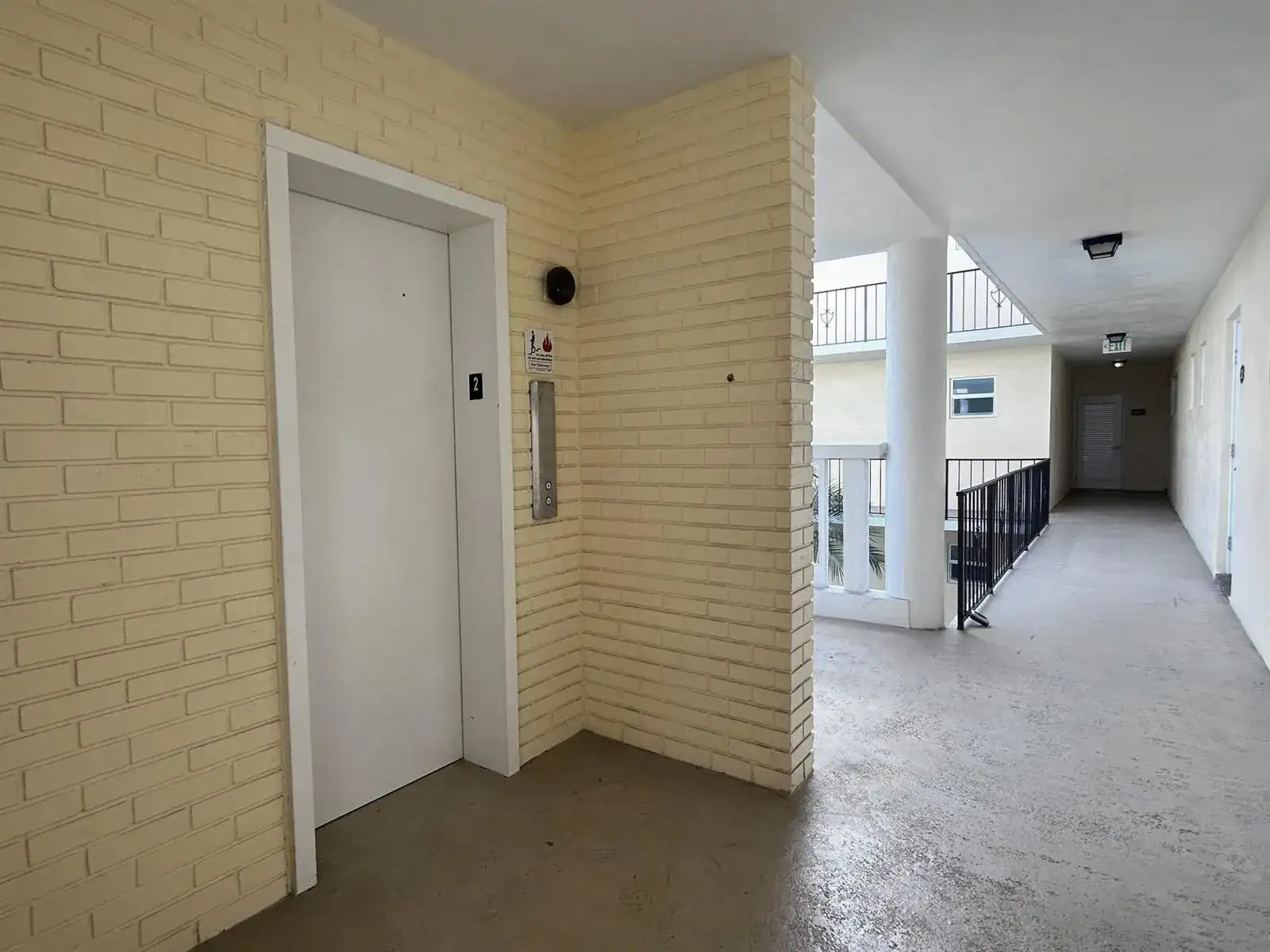 21 Colonial Club Drive # 202, Boynton Beach FL 33435 photo 3