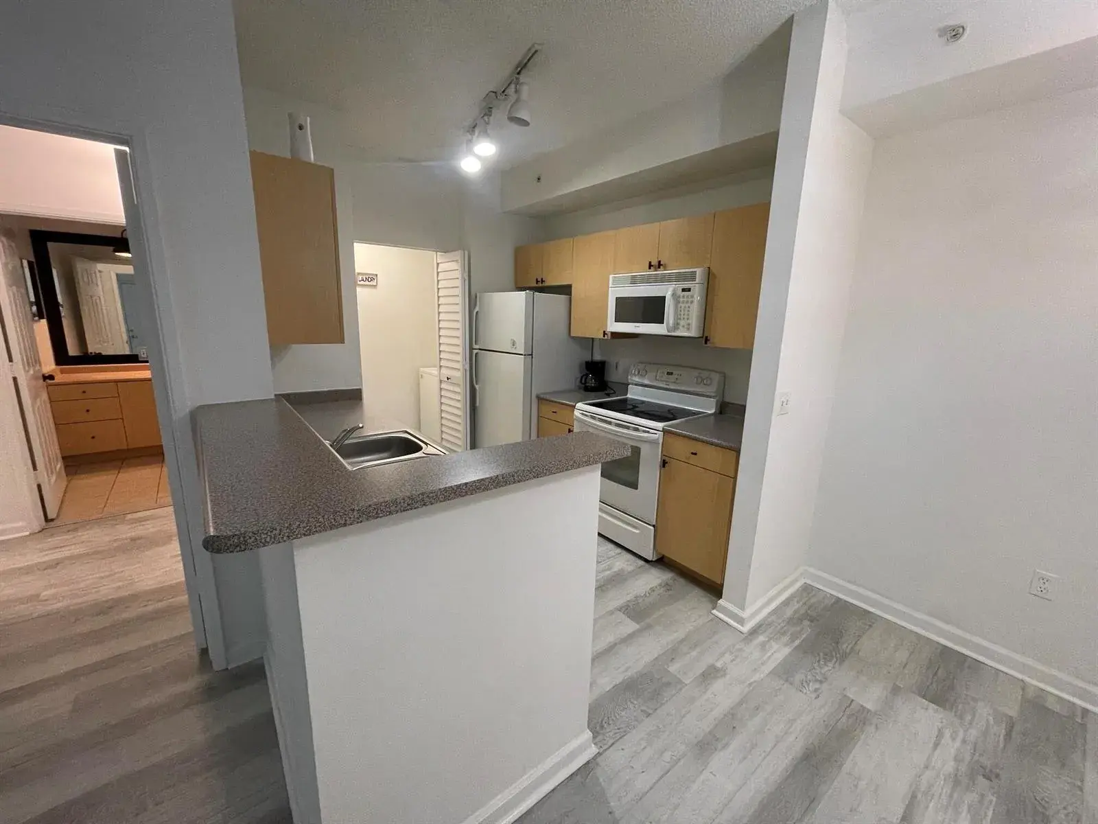 1919 VAN BUREN Street # 109A, Hollywood FL 33020