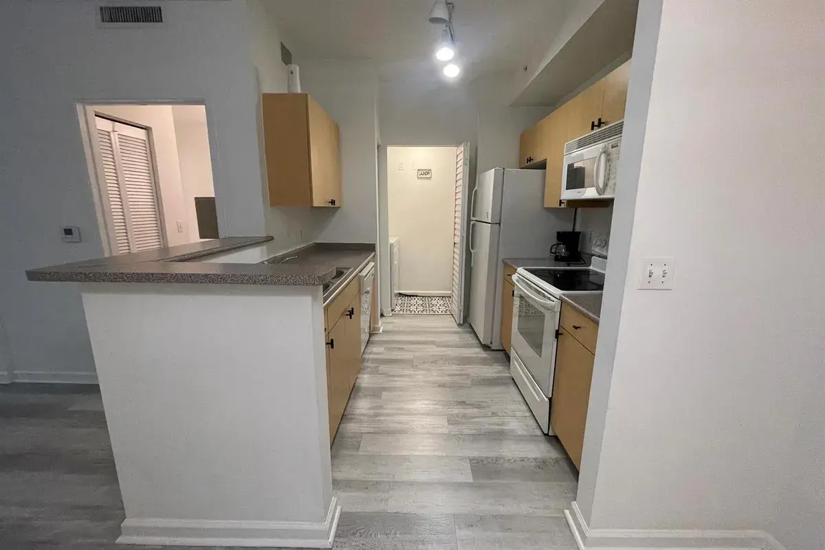 1919 VAN BUREN Street # 109A, Hollywood FL 33020