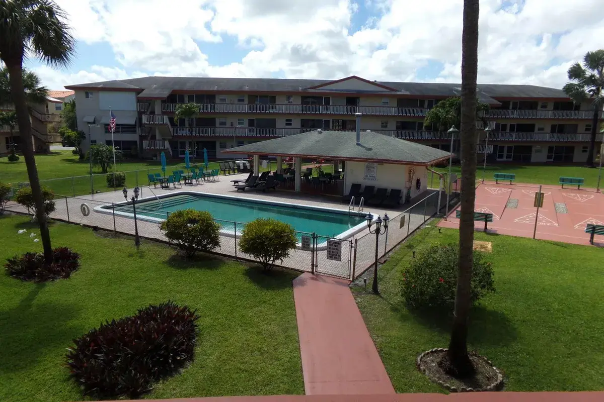 5300 WASHINGTON Street # P234, Hollywood FL 33021