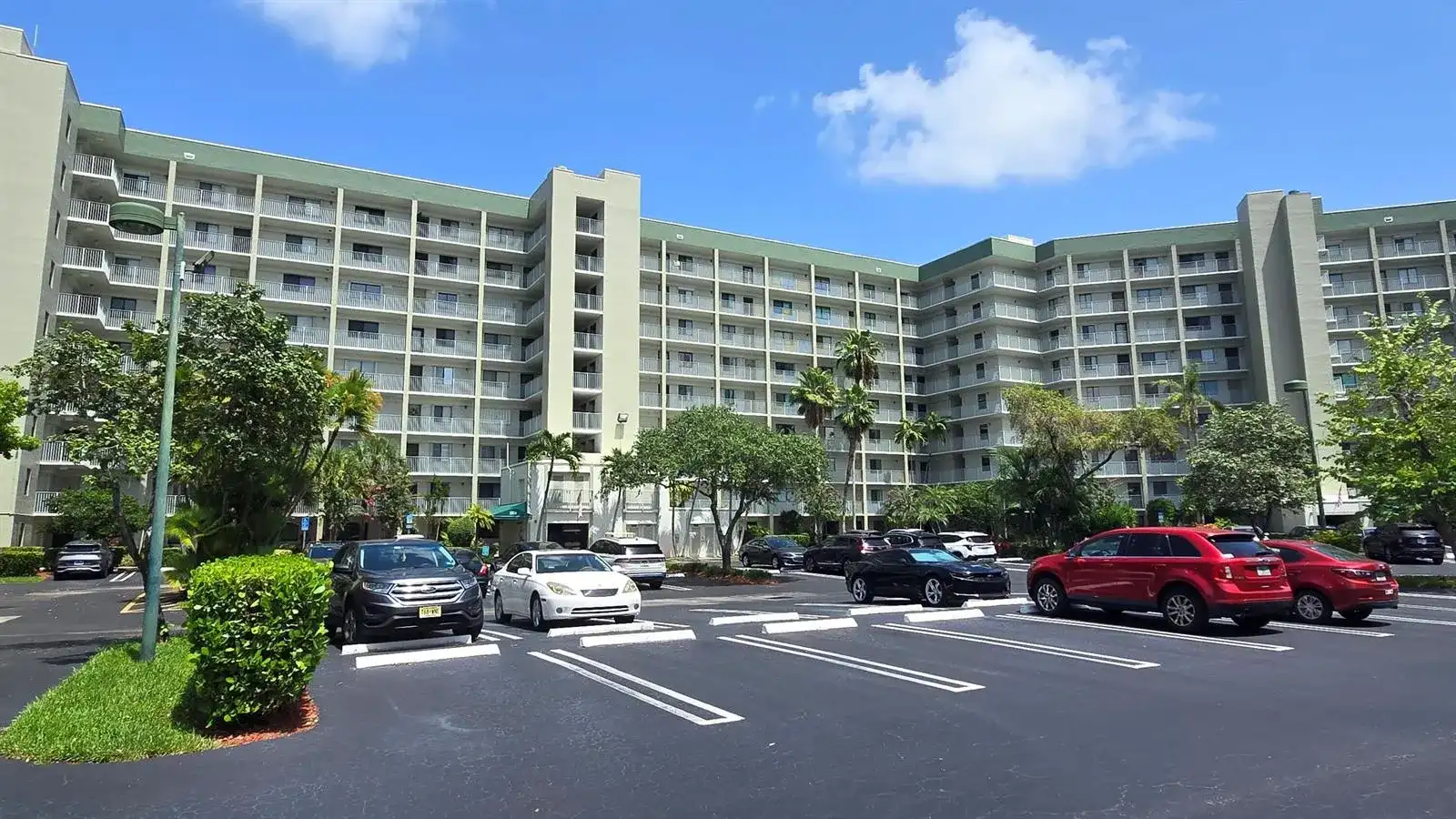 2334 S Cypress Bend Drive # 602, Pompano Beach FL 33069