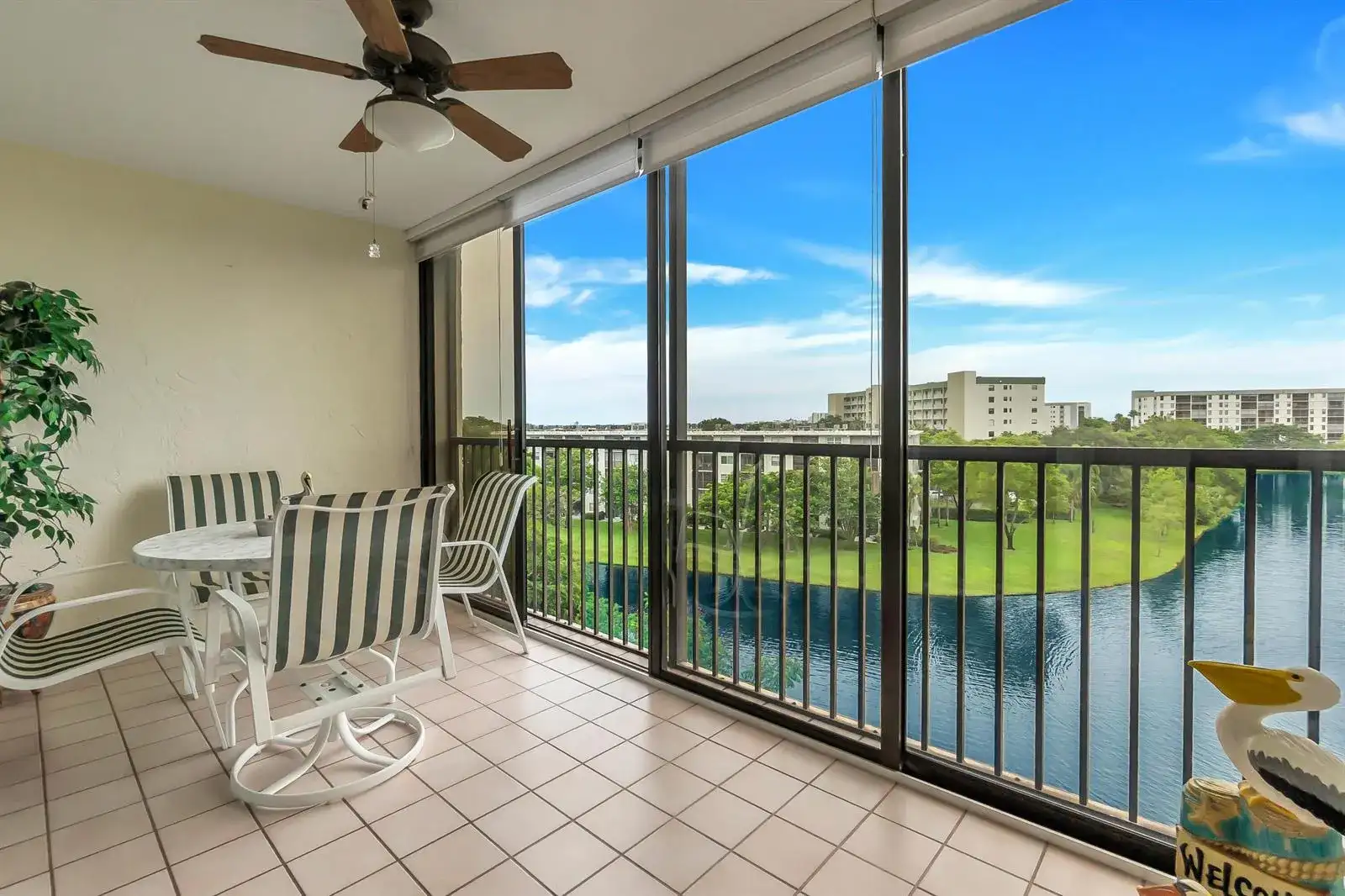 2334 S Cypress Bend Drive # 602, Pompano Beach FL 33069 photo 4