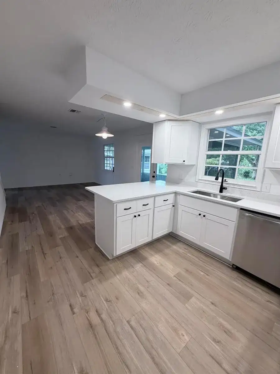 180 8th Court, Vero Beach FL 32962 photo 4