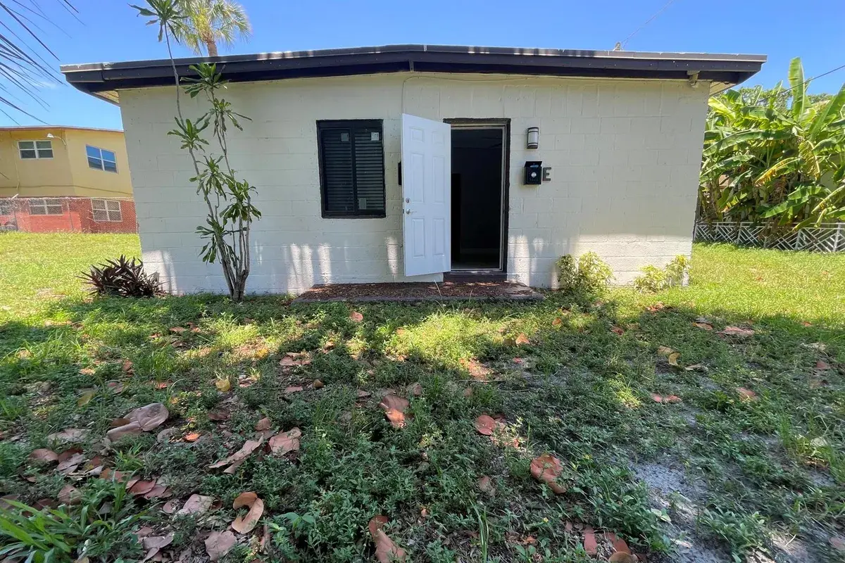 103 NW 7th Avenue, Pompano Beach FL 33060