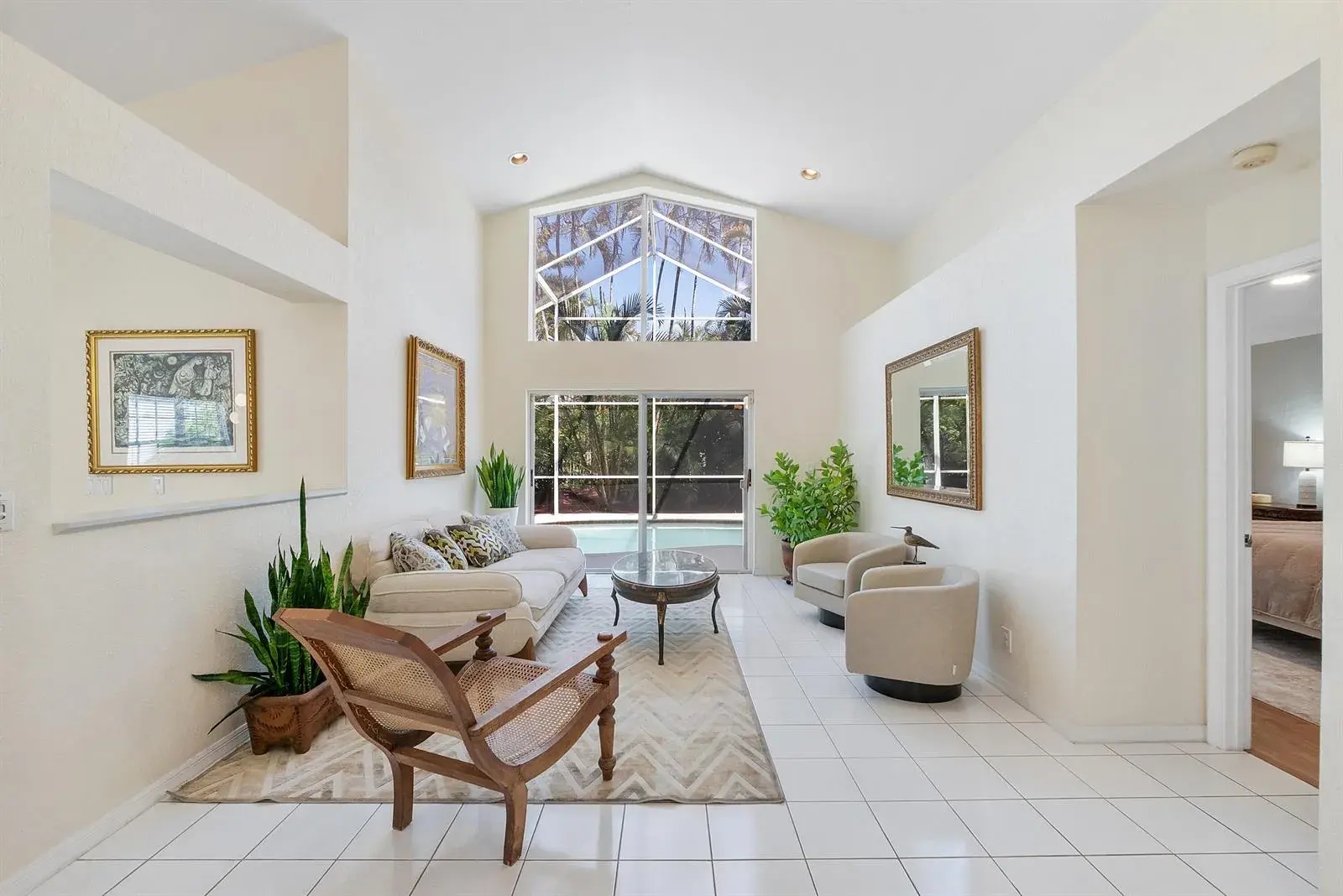 2016 Island Circle, Weston FL 33326