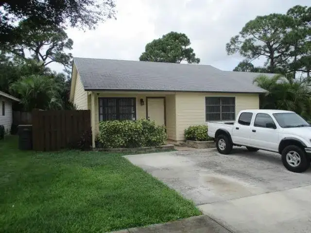 9077 E HIGHLAND PINES Drive # 9077, Palm Beach Gardens FL 33418
