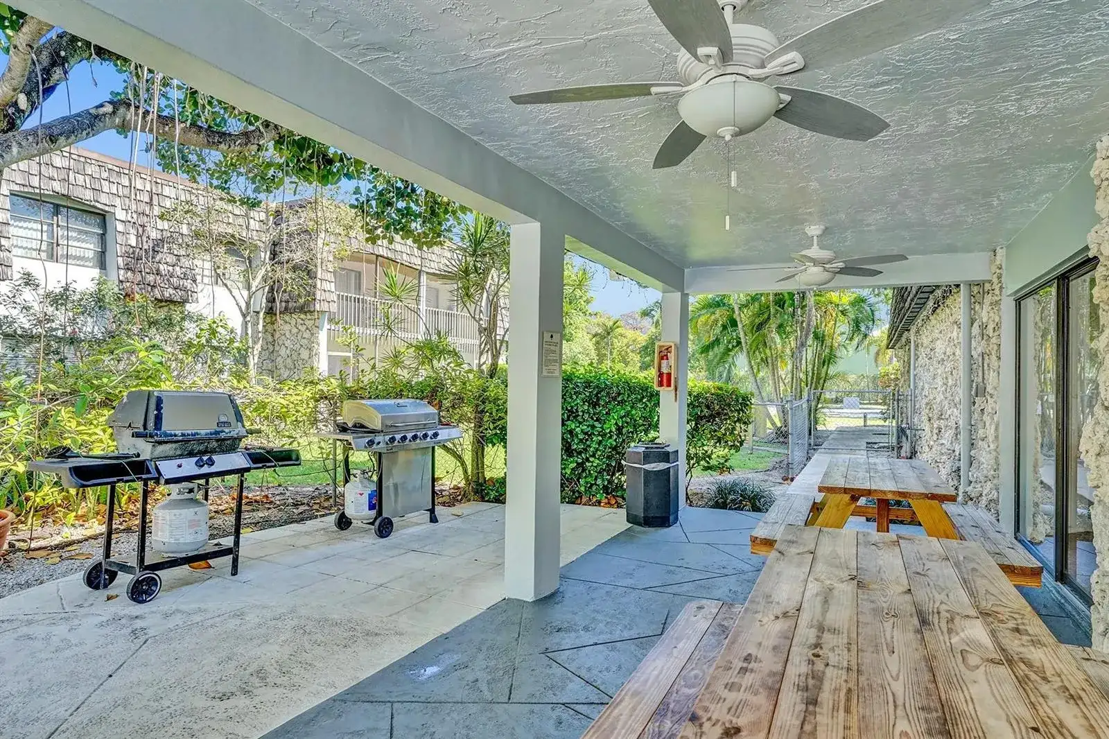 3125 Oakland Shores Drive # B202, Oakland Park FL 33309 photo 5