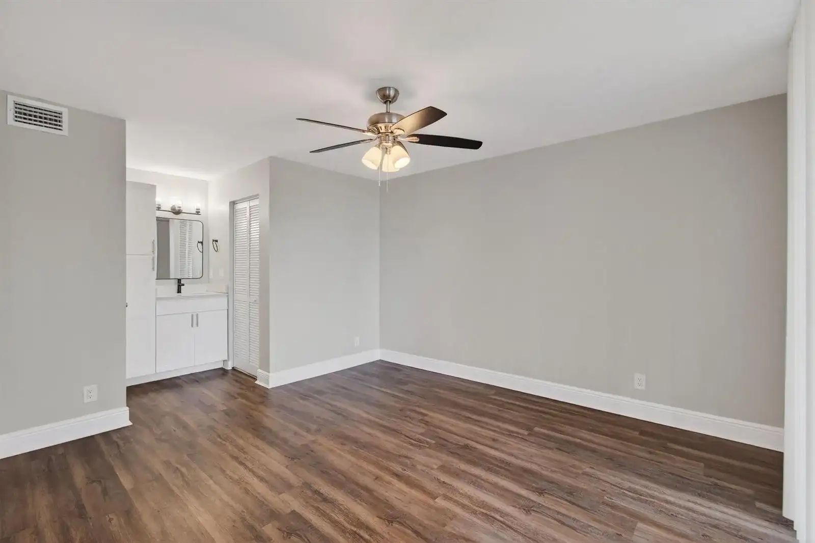 714 Executive Center Drive # 13, West Palm Beach FL 33401 photo 5