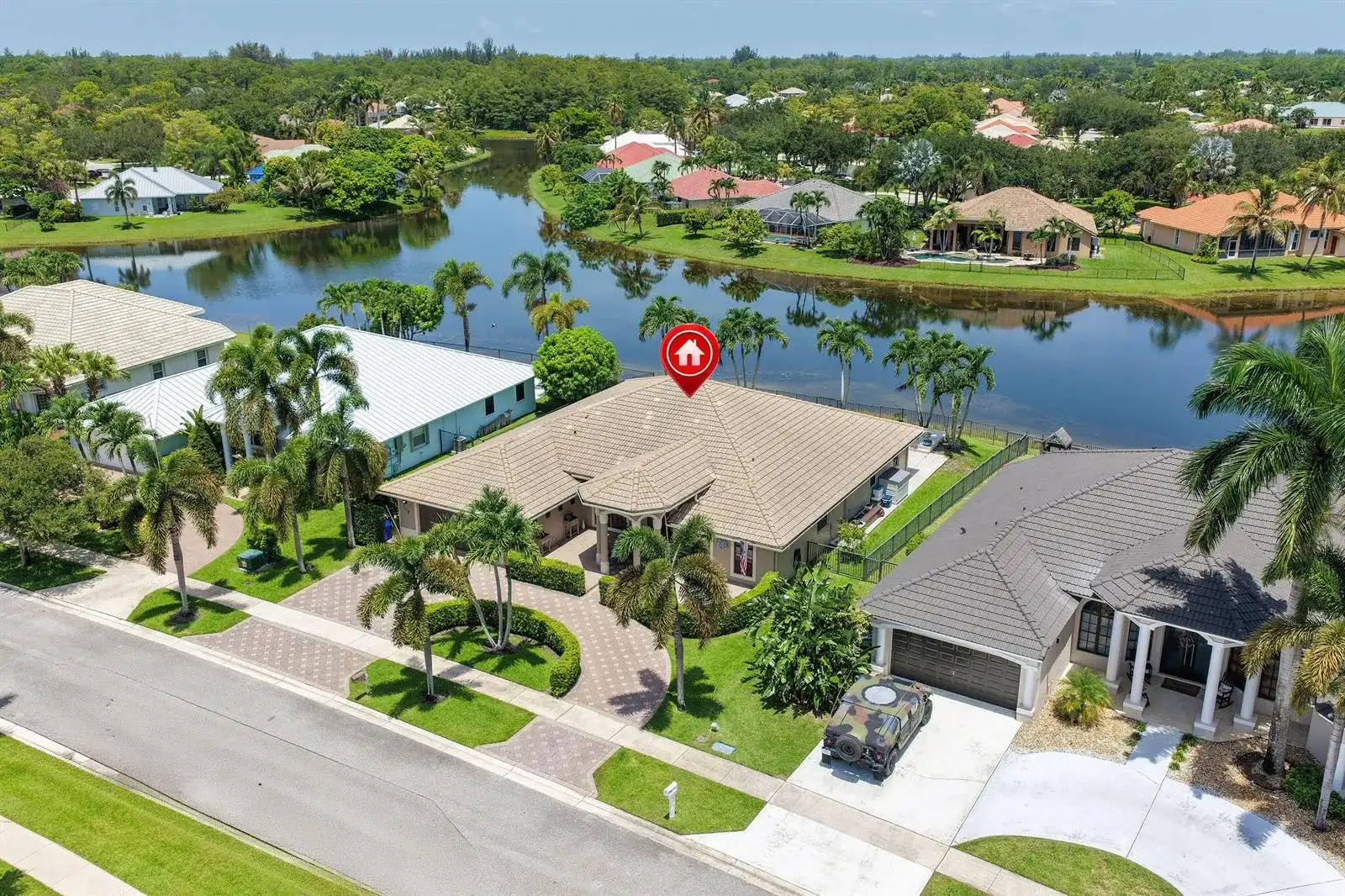 118 Fernwood Crescent, Royal Palm Beach FL 33411