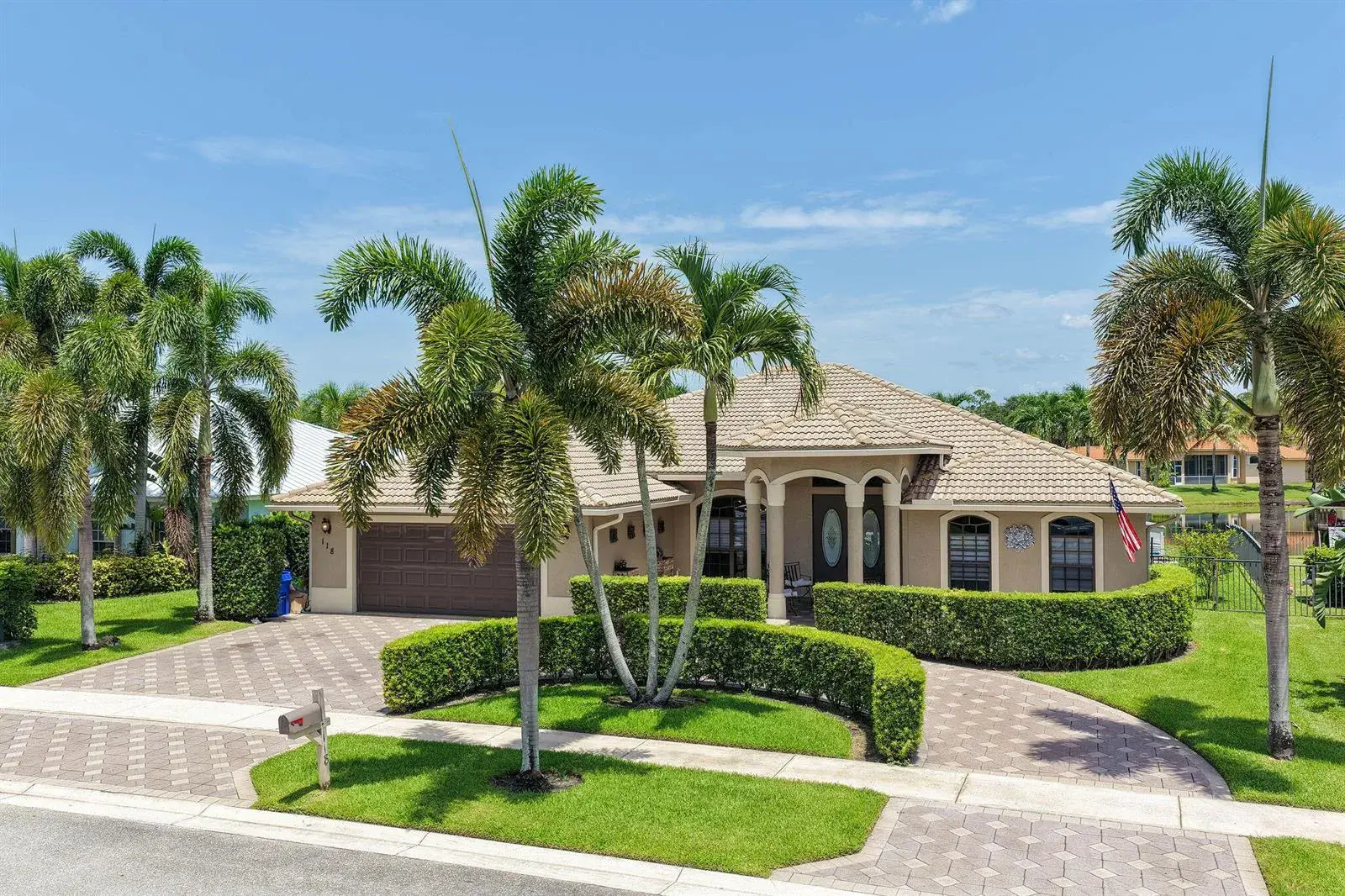 118 Fernwood Crescent, Royal Palm Beach FL 33411