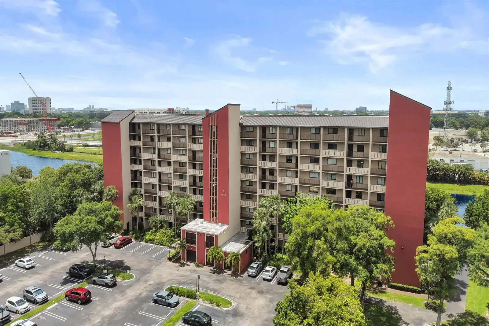 2200 S Cypress Bend Drive # 707, Pompano Beach FL 33069 photo 2