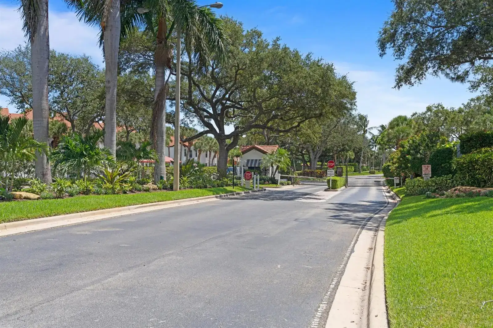 2339 Treasure Isle Drive # 43, Palm Beach Gardens FL 33410 photo 3