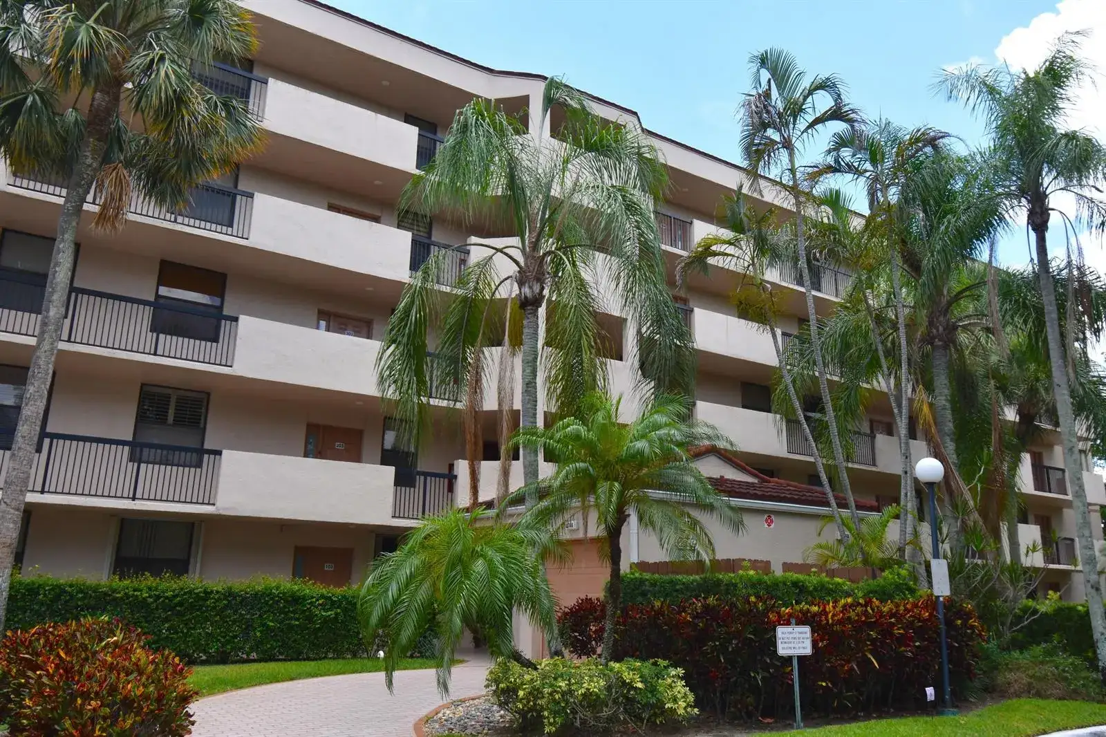 2768 S Carambola Circle S # 302, Coconut Creek FL 33066
