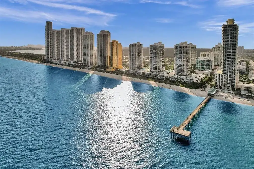 16425 Collins Avenue # 818, Sunny Isles Beach FL 33160