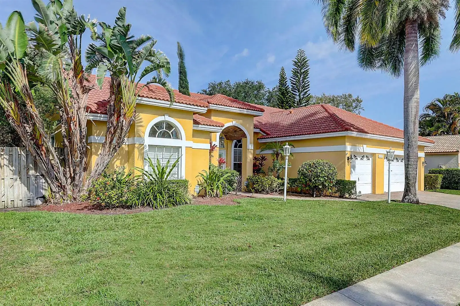 10207 Allamanda Boulevard, Palm Beach Gardens FL 33410 photo 2